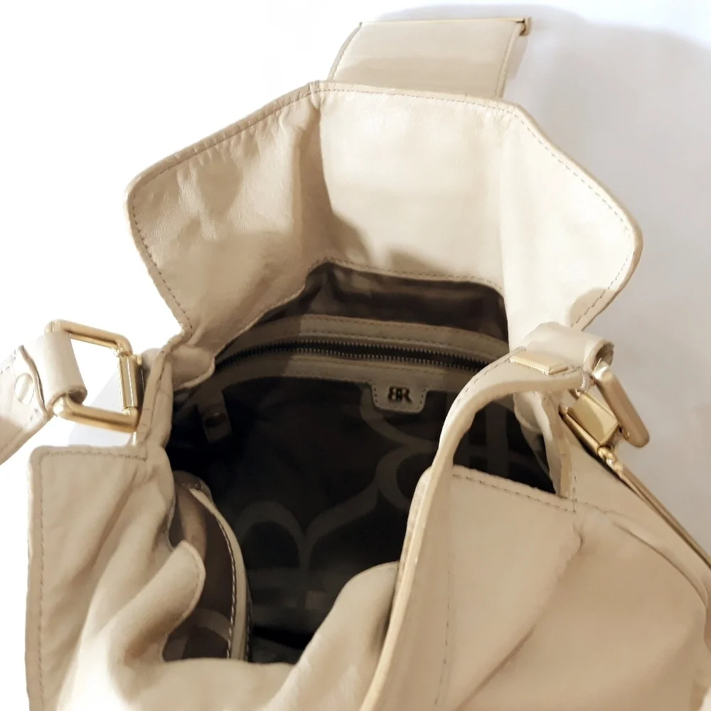 Vintage Banana Republic Cow Leather Bag Cream Women's Shoulder Bag Snap Closure